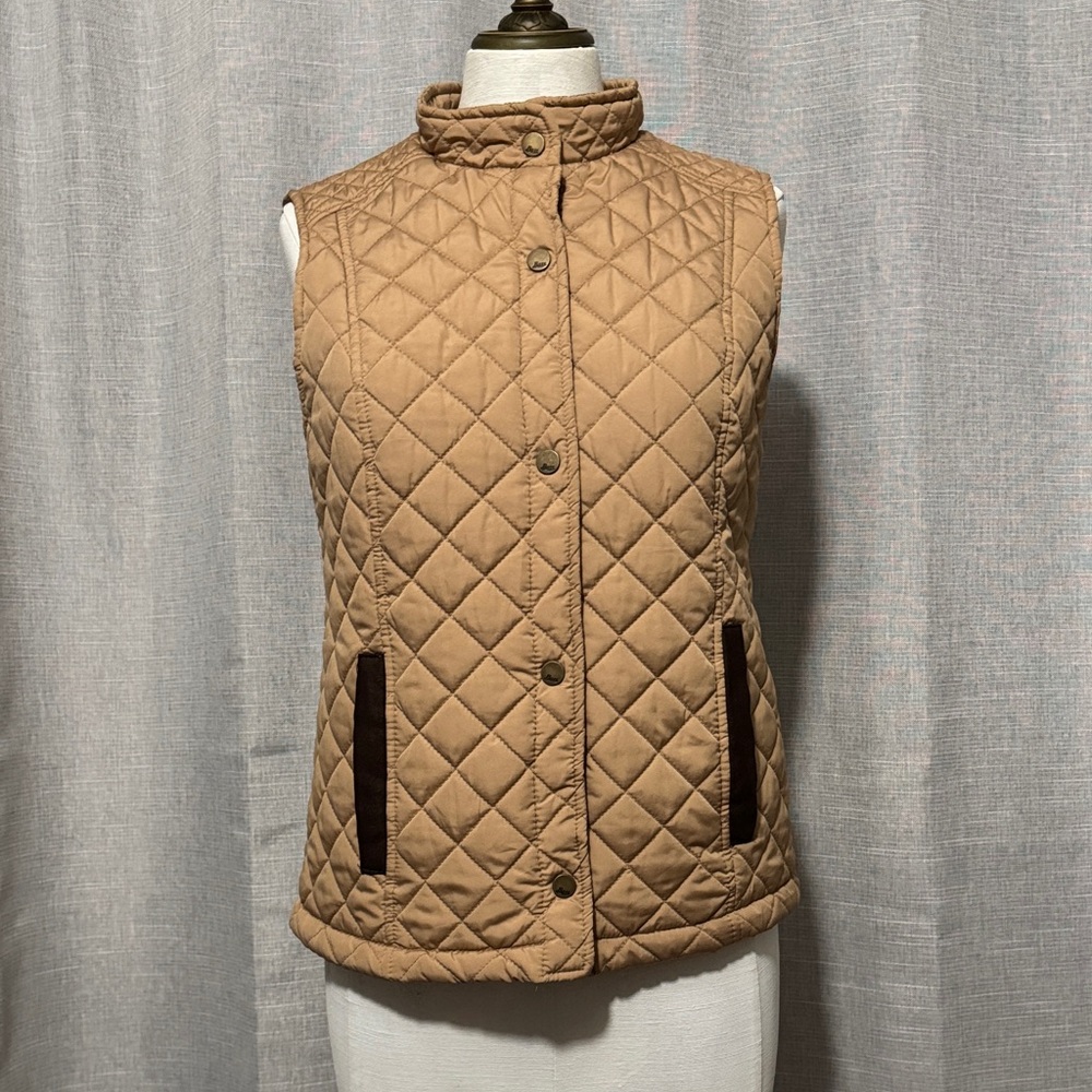 GH Bass & Co-Vest-Sz S-Carmel/Tan Color-Poly Fill-Snap Front-Slip Pockets-EUC